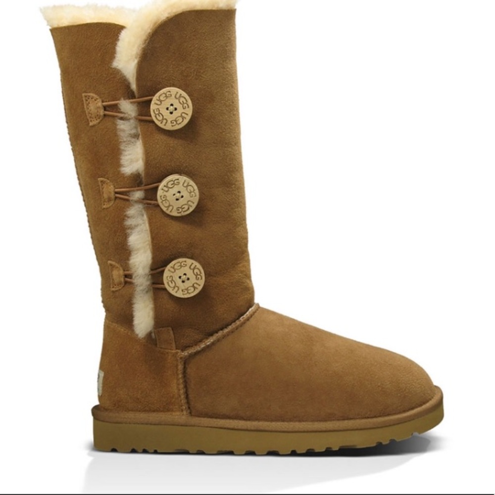 Brown three button uggs